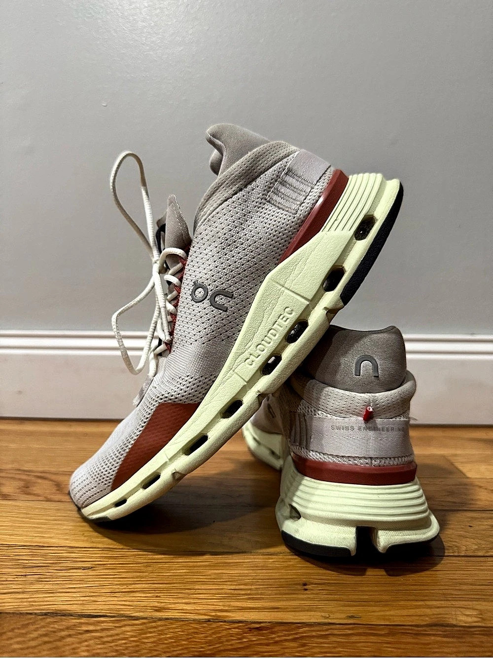 On Cloudtilt Athletic Sneakers Gray & Green